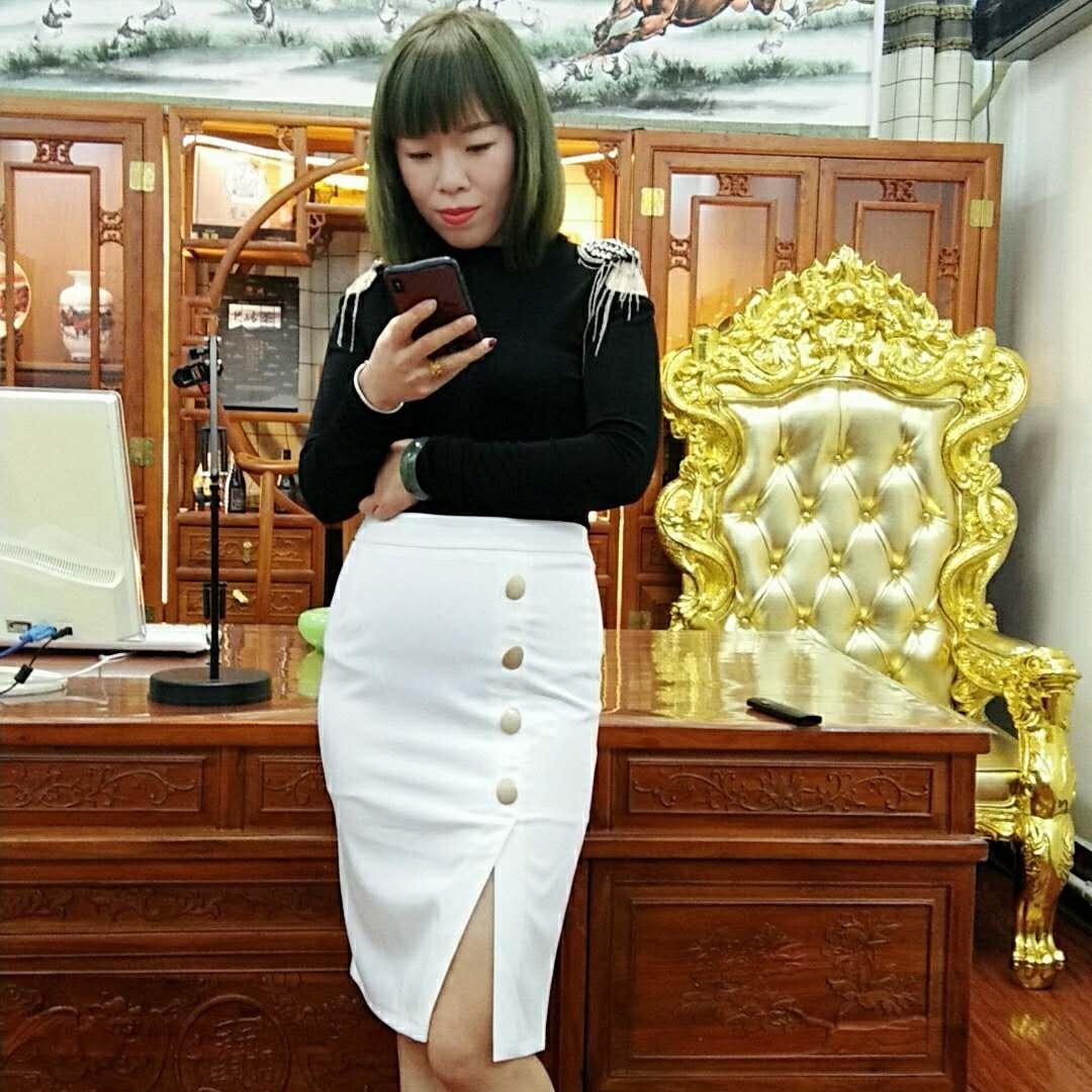 这个女人有点拽