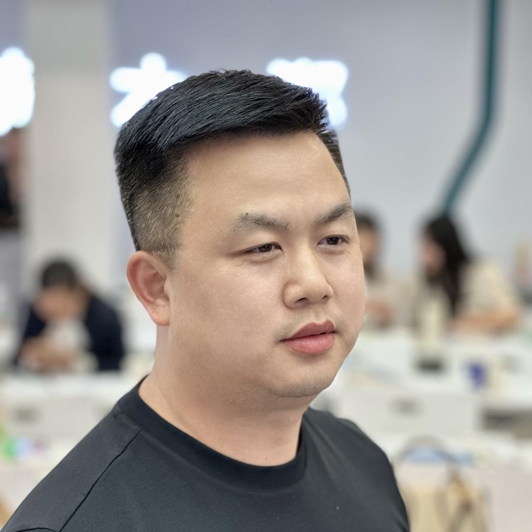 潘叔在益阳卖智能锁