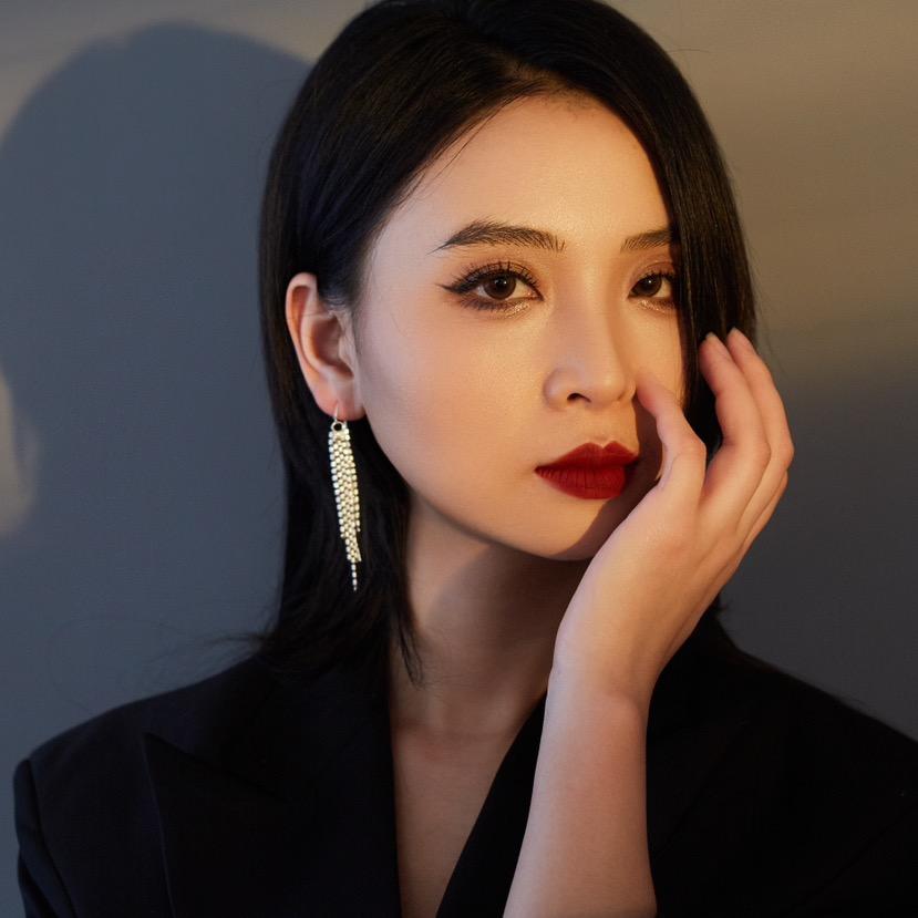 贵阳化妆美发学校-罗老师(招学员中）