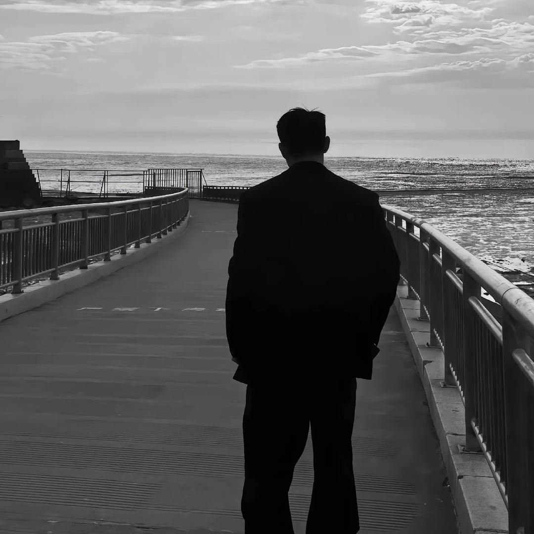 拓菲运动旗舰店