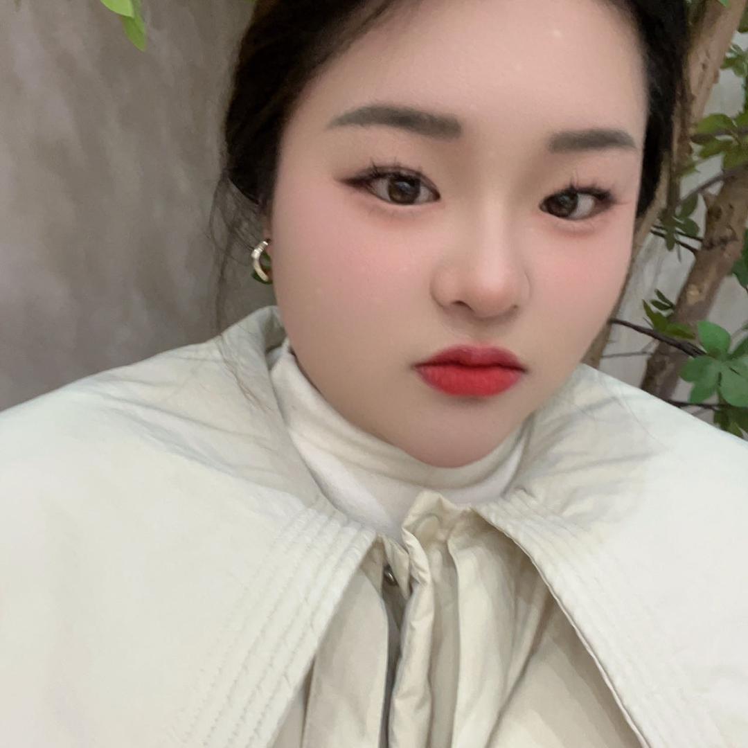 榴莲微胖140斤穿搭