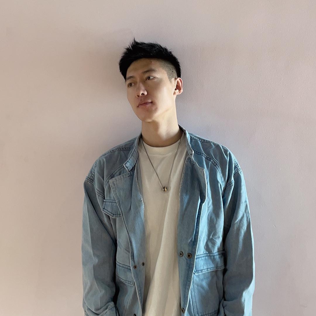 大岩儿爱健身