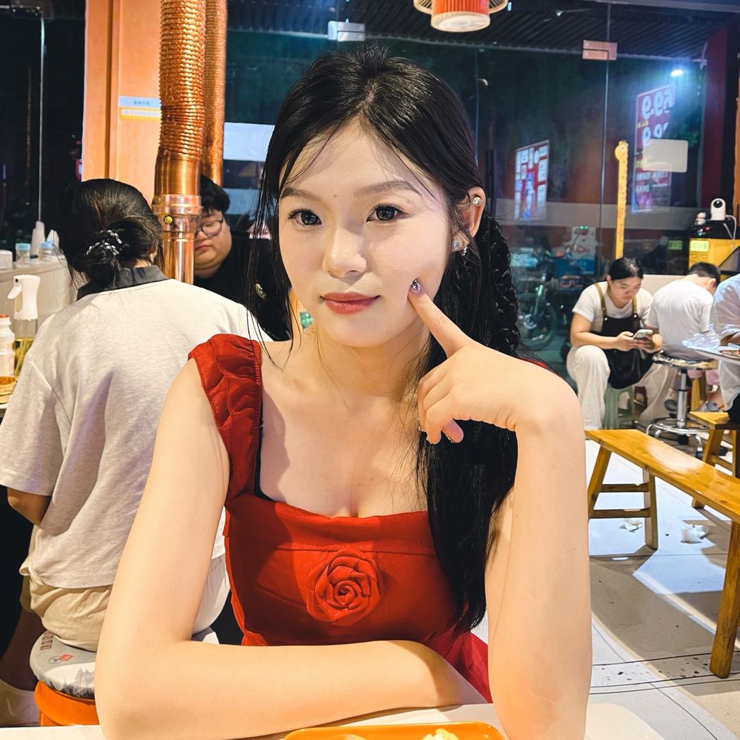 @欣欣子