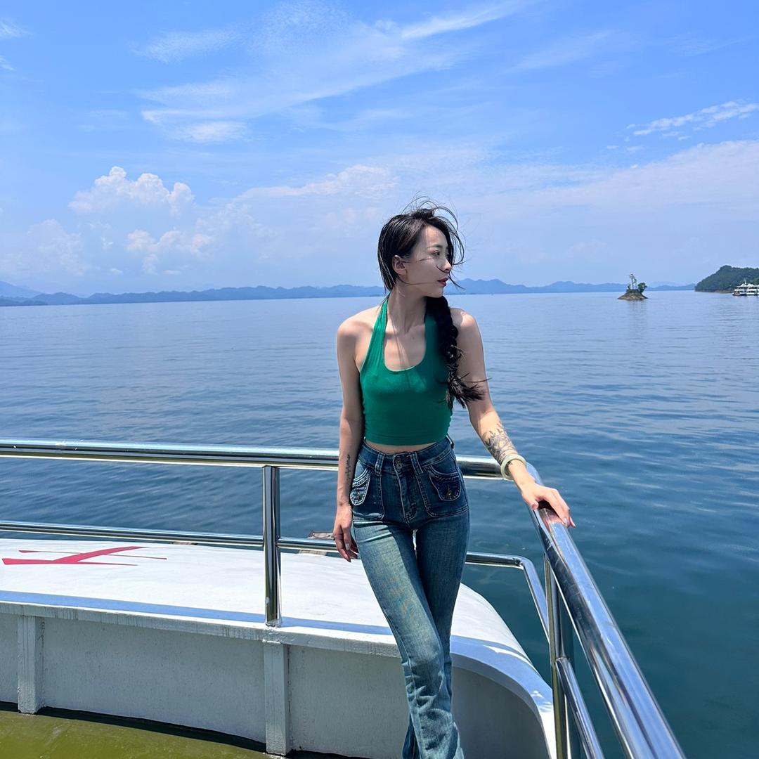 黑娘子组合@抖音