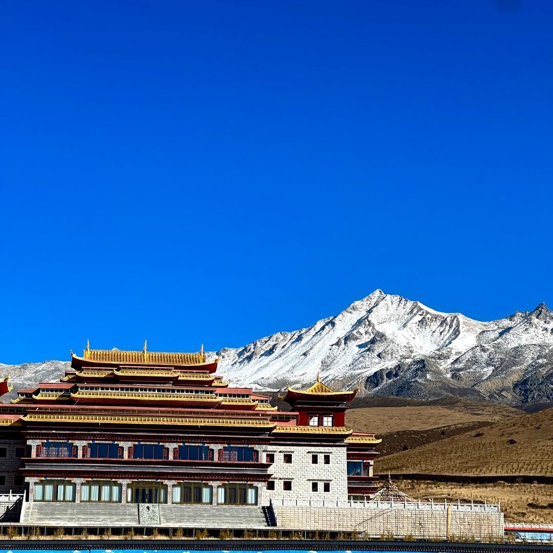 多饶嘎目景区