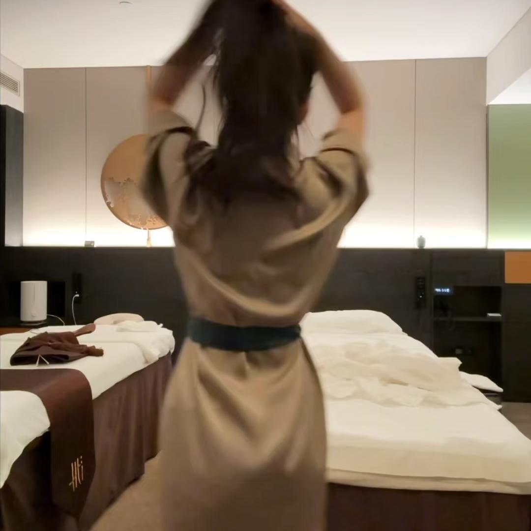 茜小贝