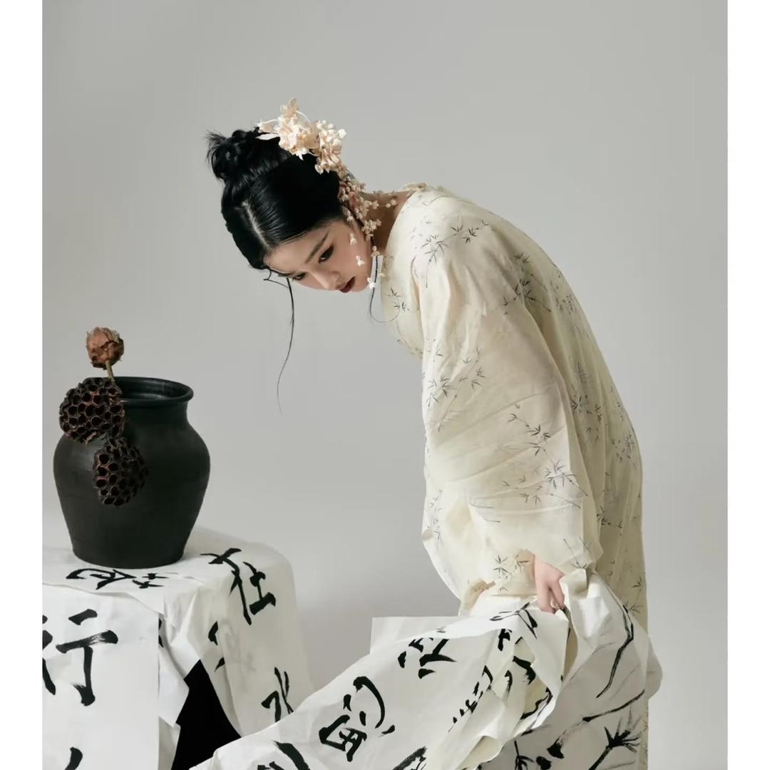 吃饭饭吖