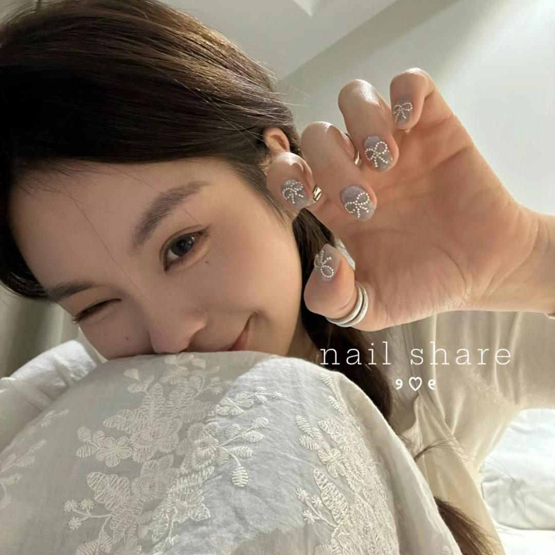 海城市海州区辰辰美甲美睫店（个体工商户）