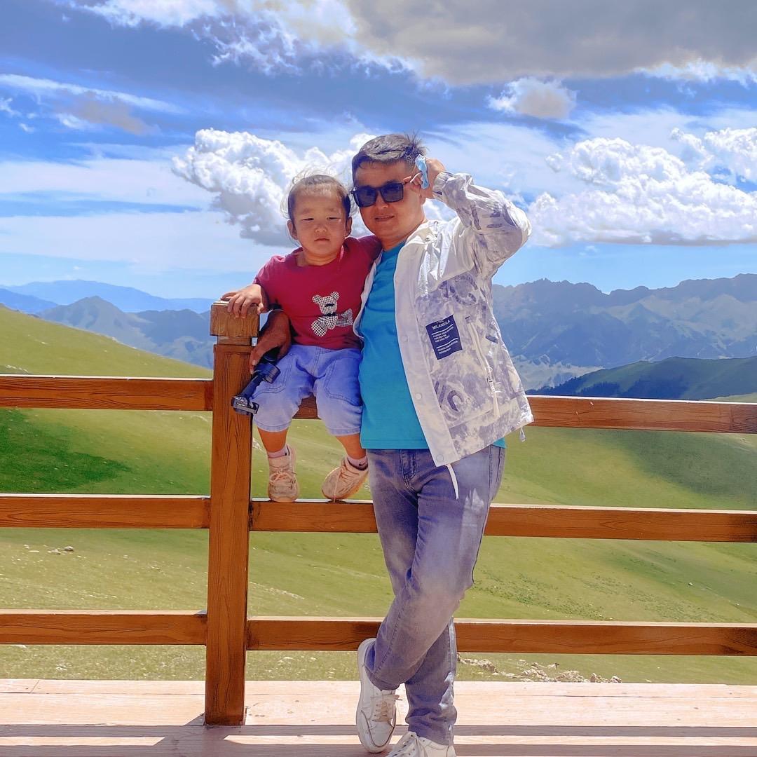 乌鲁木齐市艺各乐克商贸有限公司