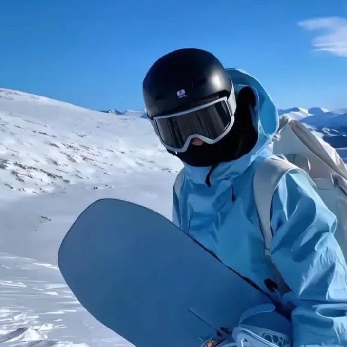 邱大壮翡翠珠宝