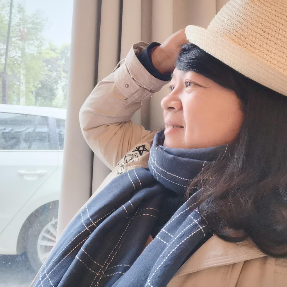 桂林导游英姑