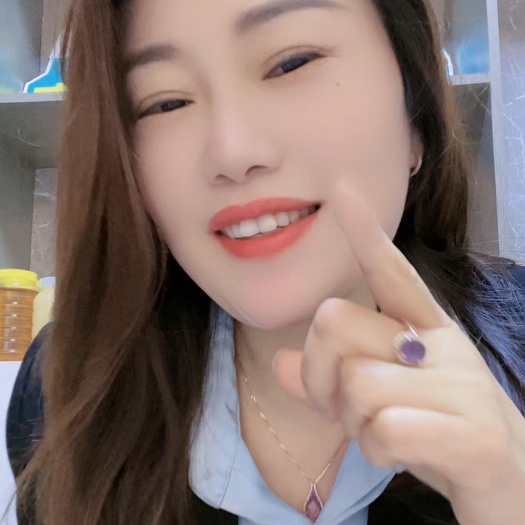 卢卢在农村