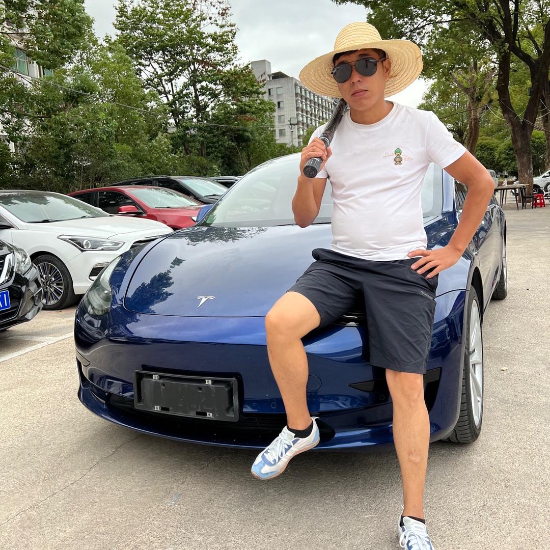 义乌啊杰二手车（老板娘）