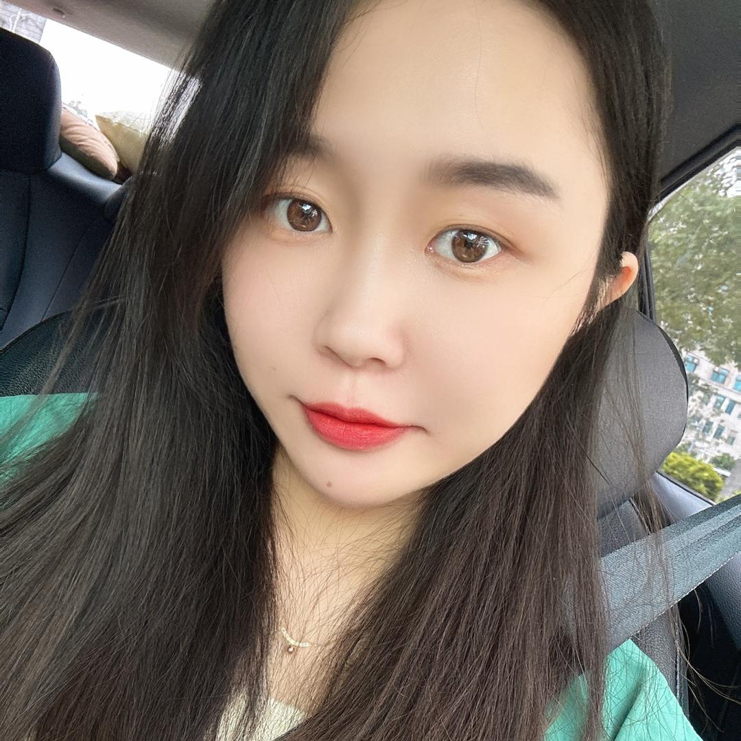 小温。（二胎哺乳期）