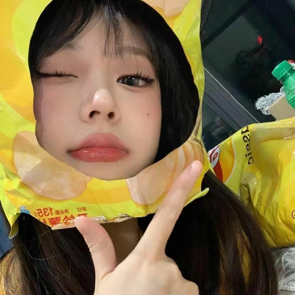 腼腆小美