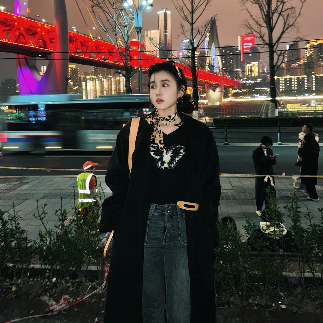 小闫不语