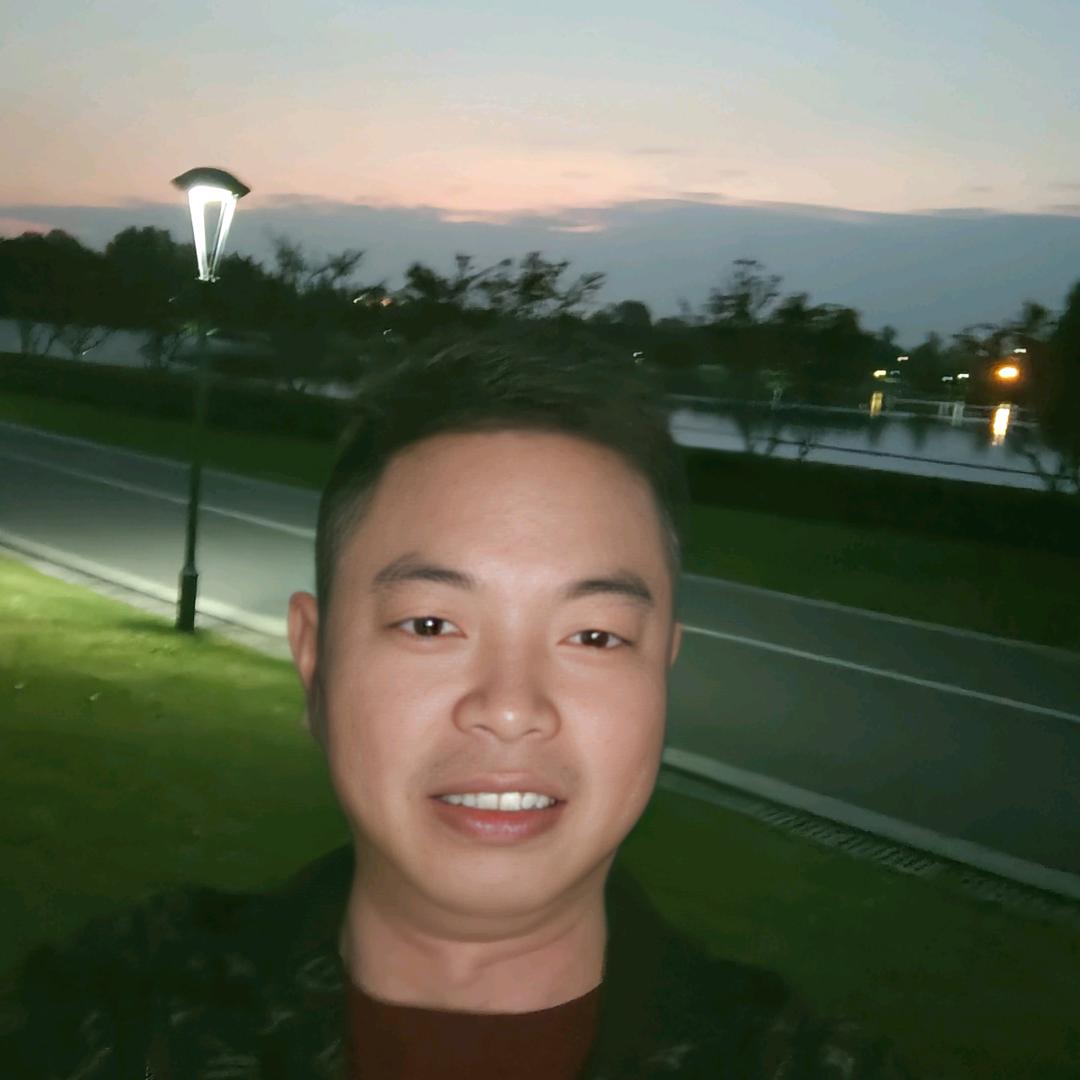 润合女裤工厂店