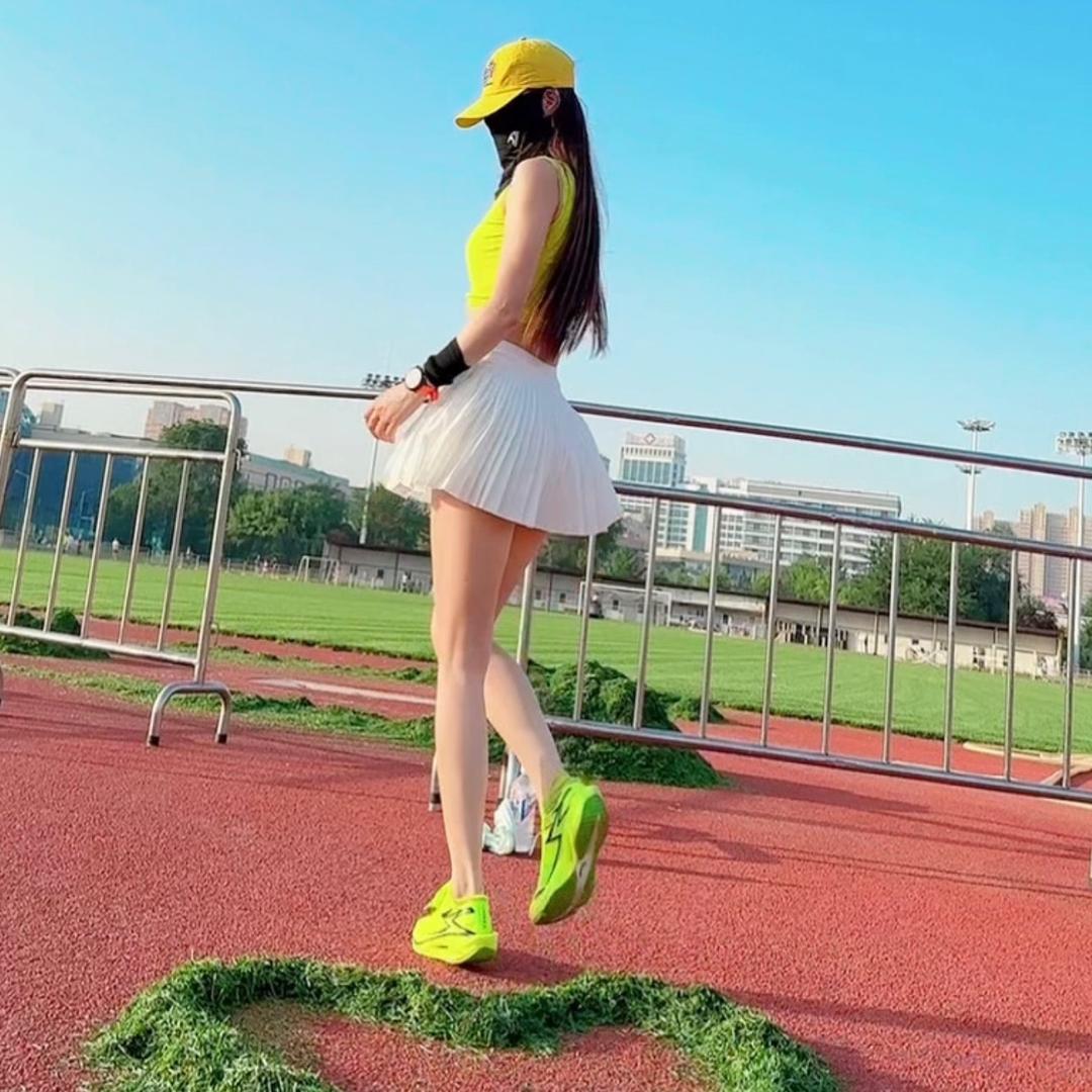 奔跑的小蒙