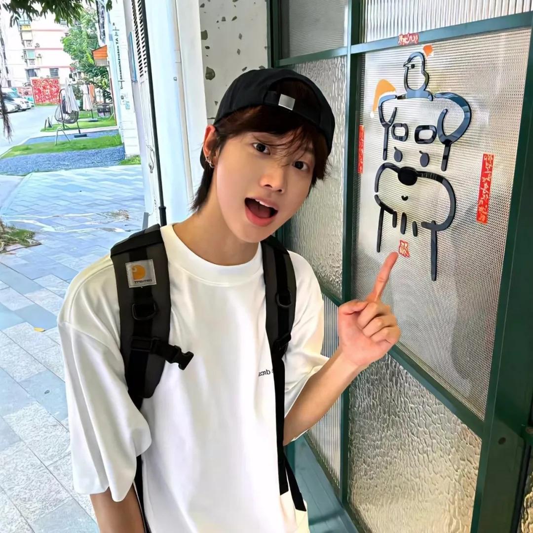 18岁天才暴龙战士