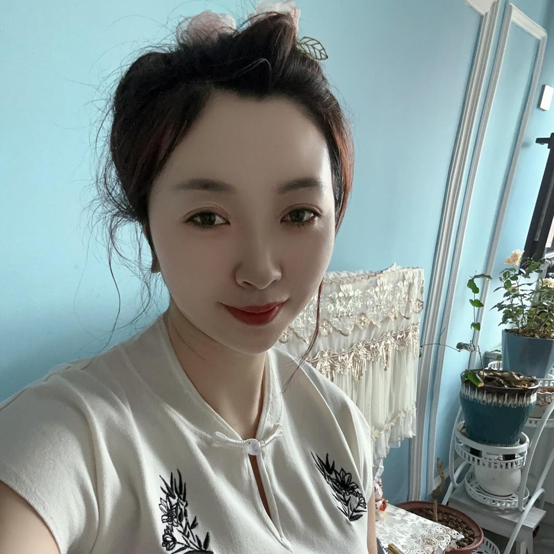 919炒饭小姐姐