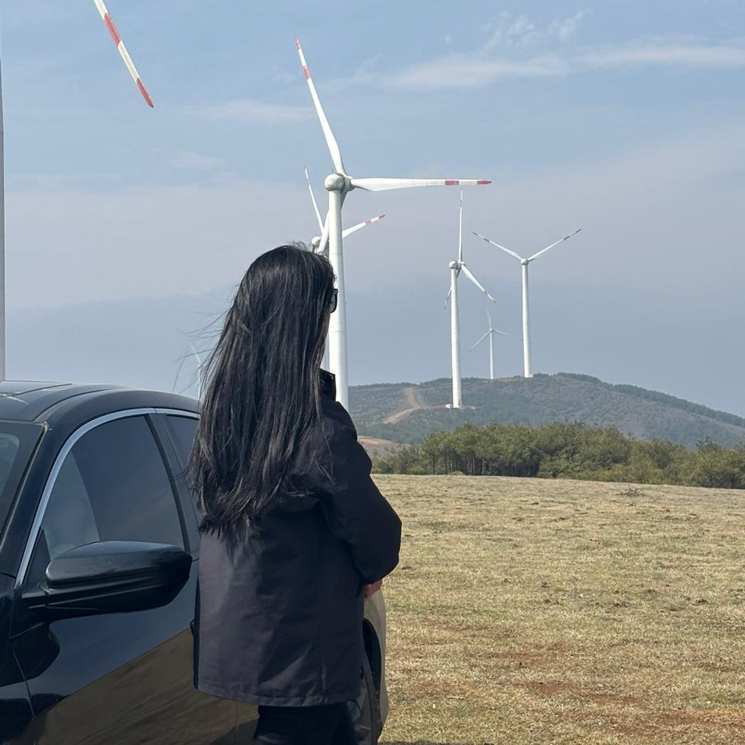 威宁实地看房找小杨