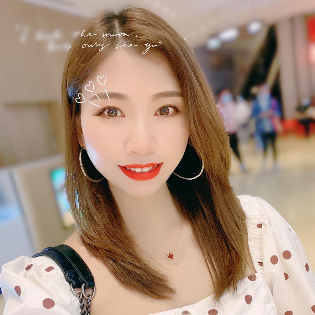 果果吖～ 👗