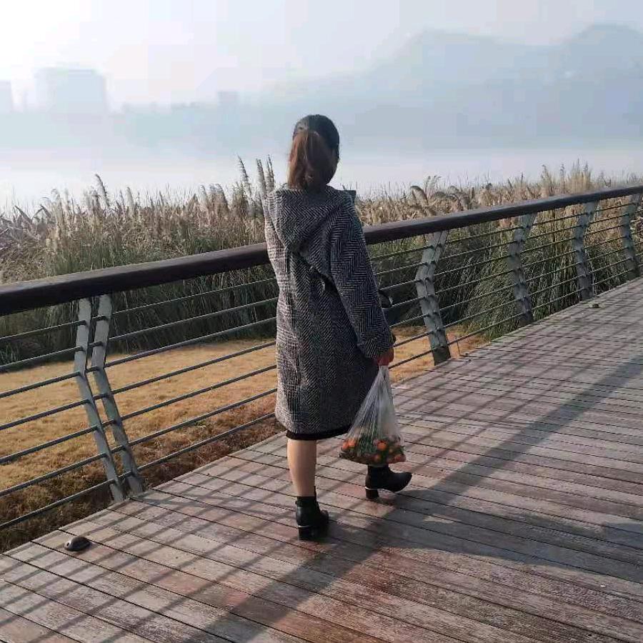 一世无双的芳华女头像