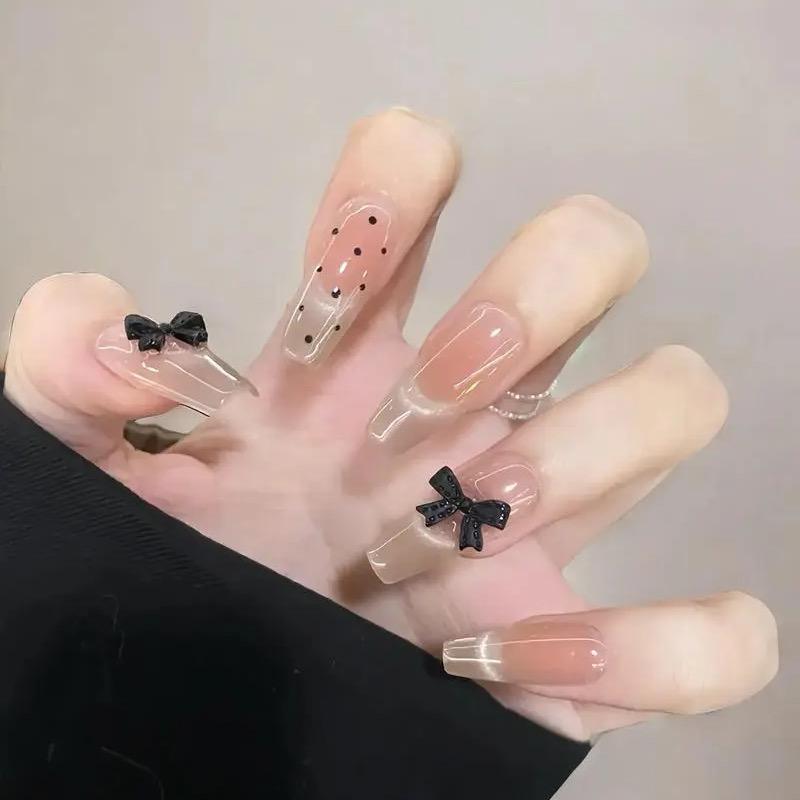 阿黛穿戴甲工厂