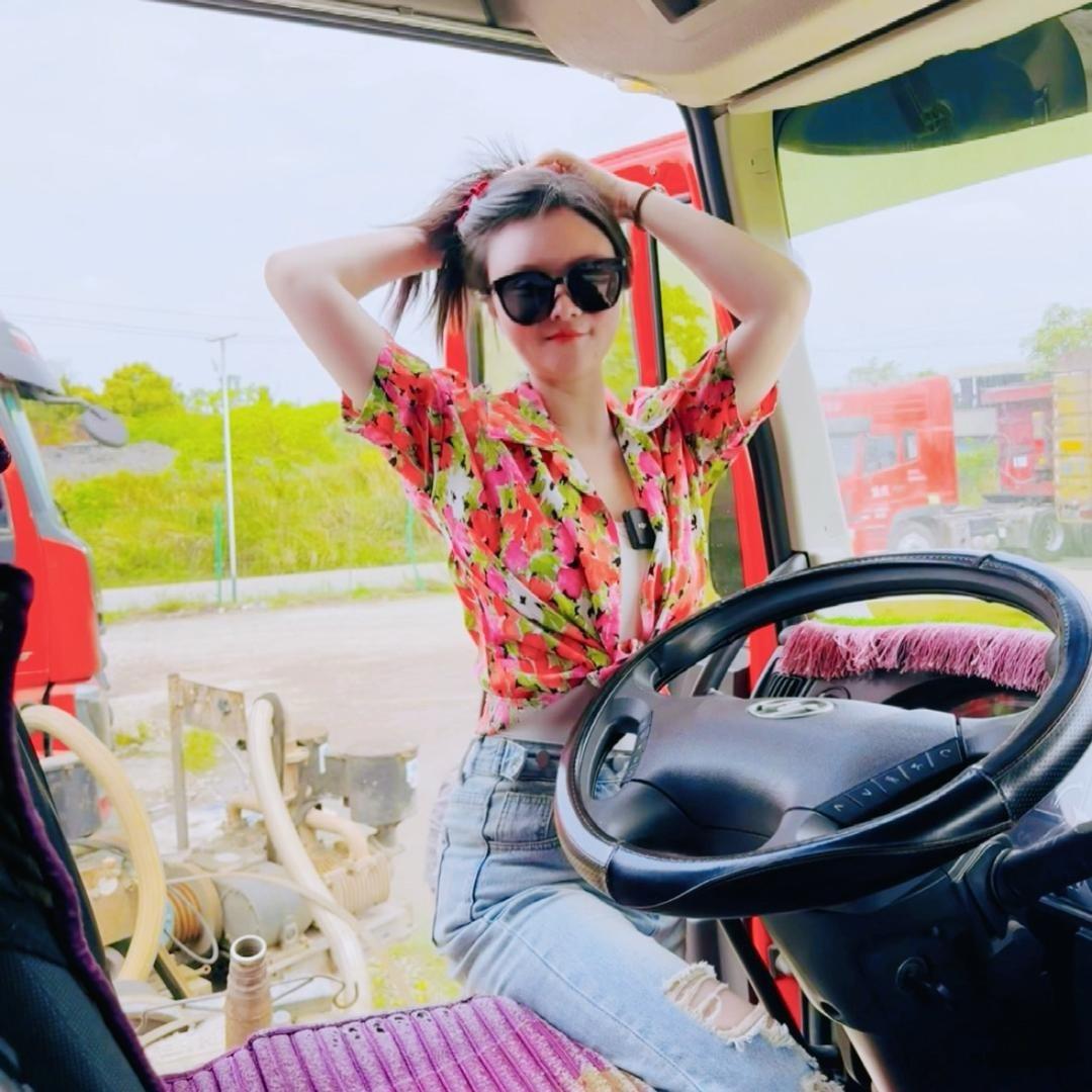 重庆冤种老板娘（收售货车）