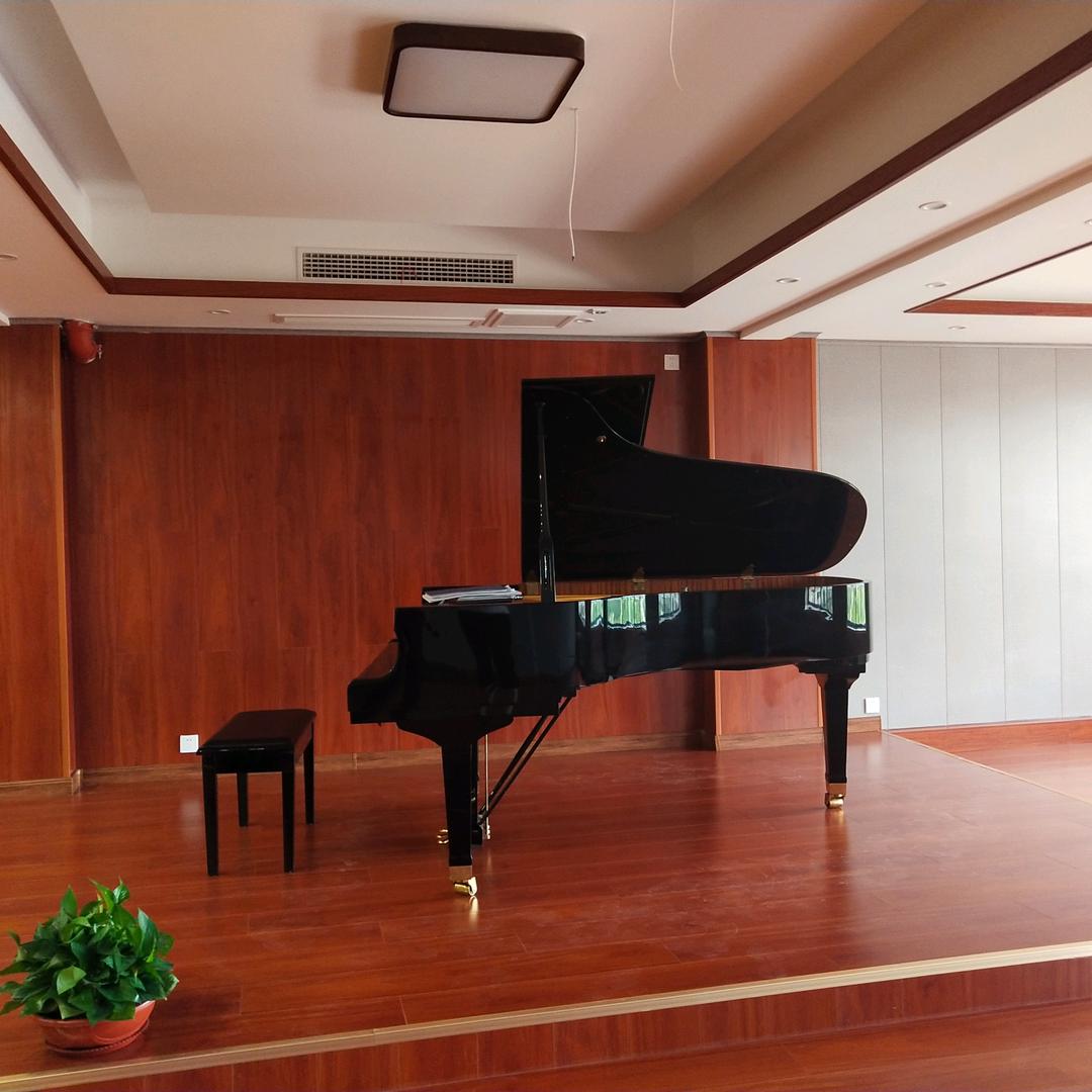 冠辉公益爱唱团