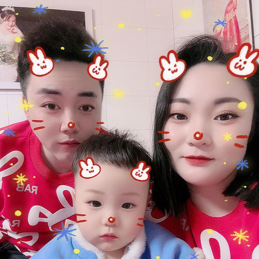 小李一家人