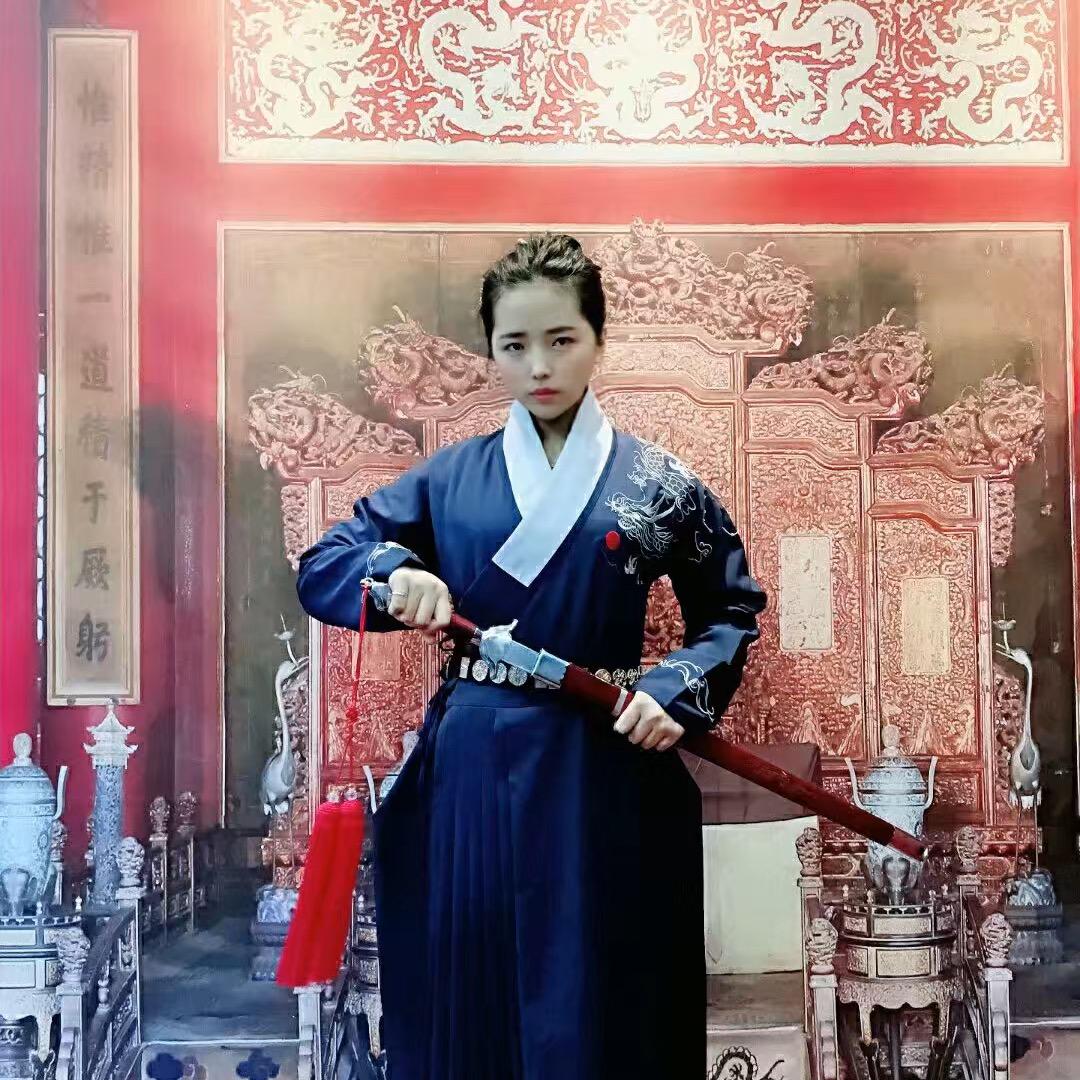 海澜之家(万达广场长春上海路店)枫彩秦直播六号