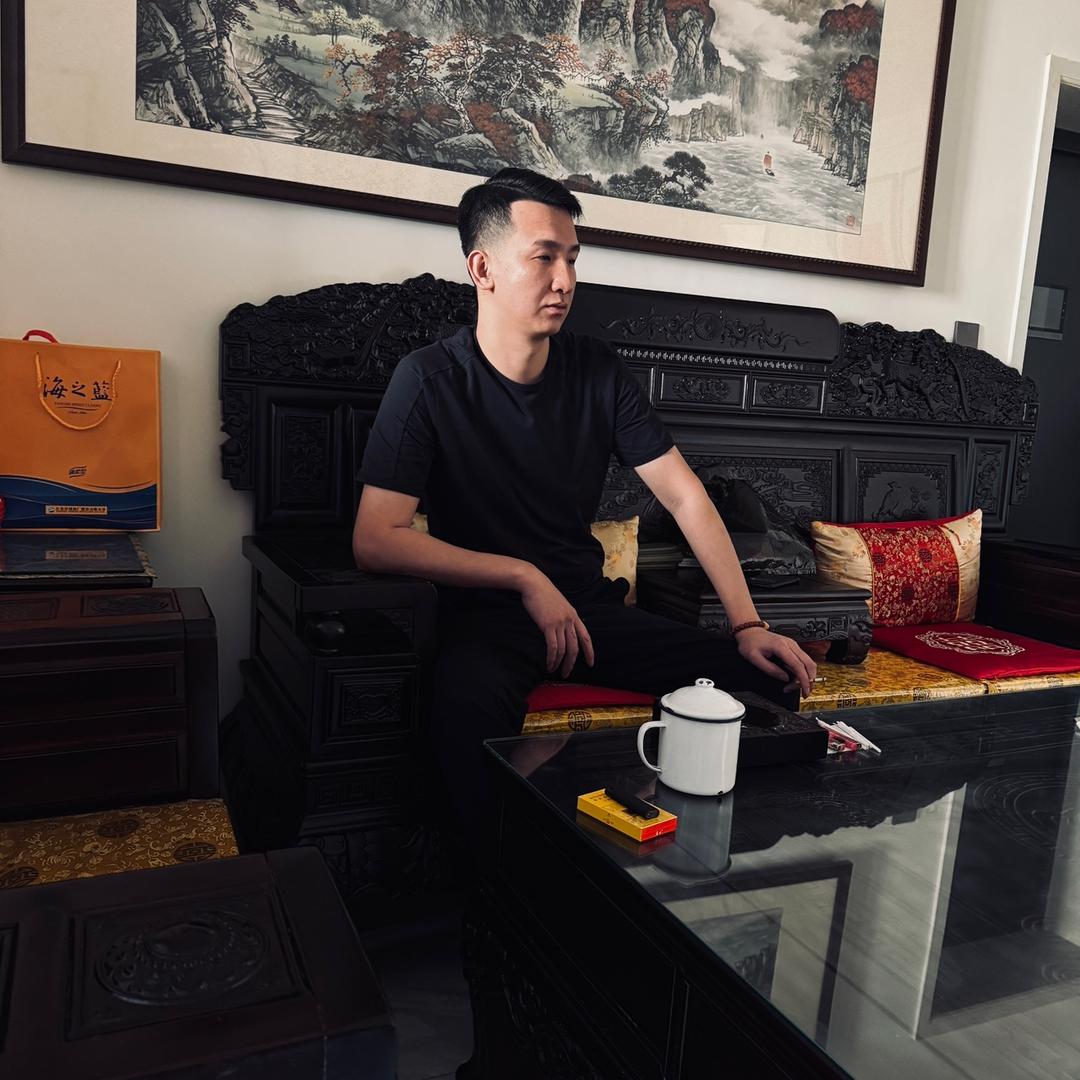 香尘.