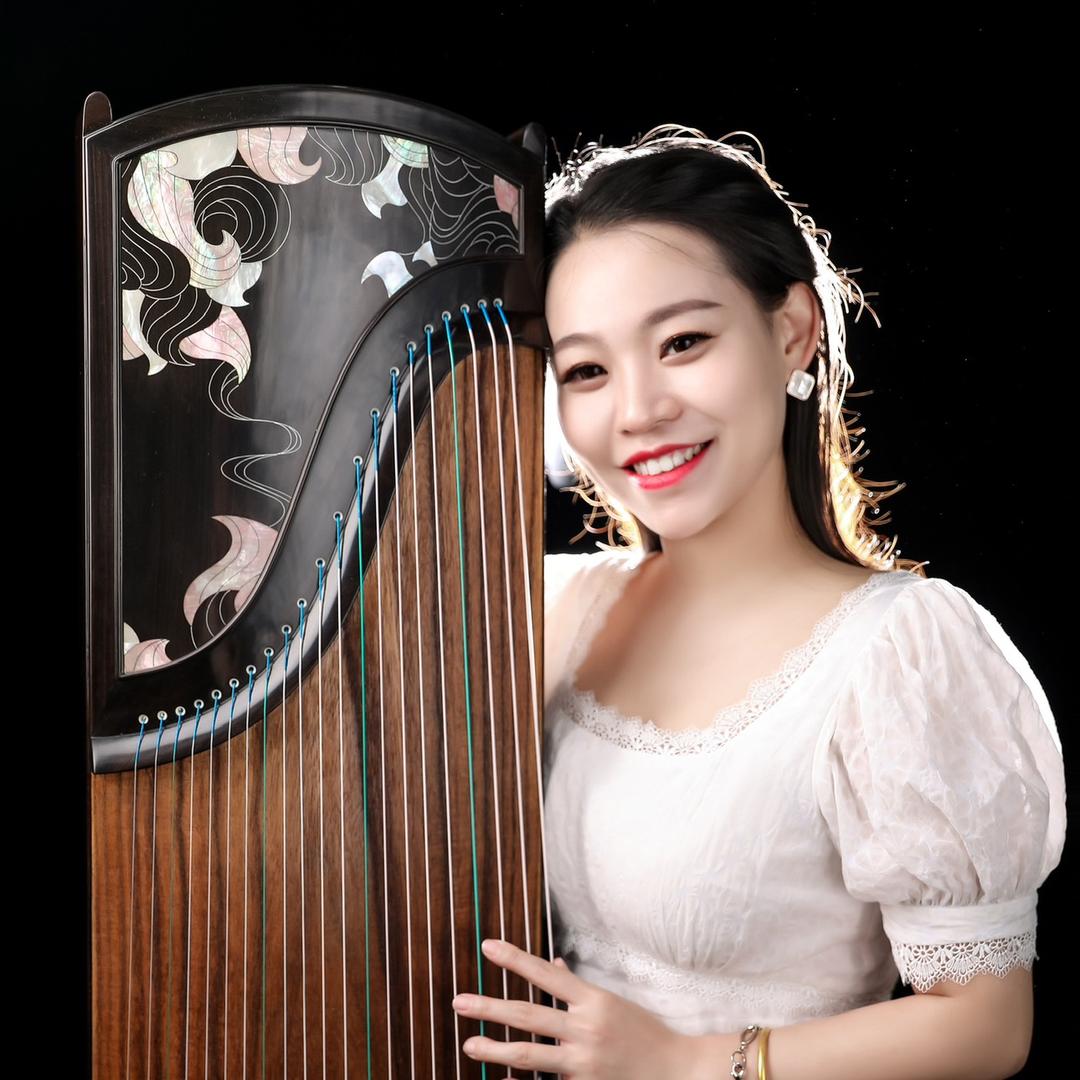 倩倩老师教古筝