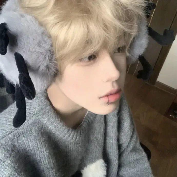 Ni好