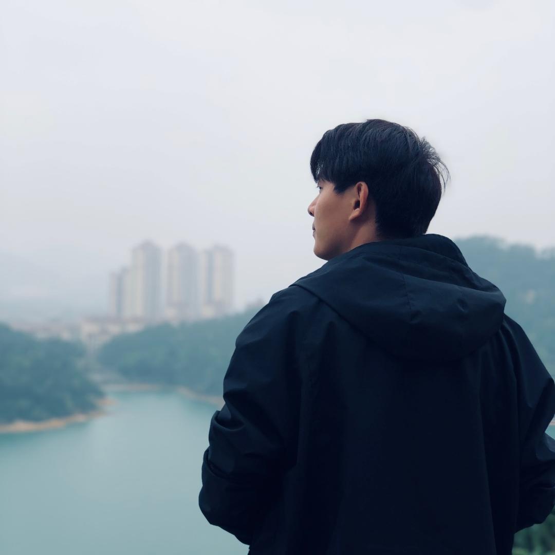 小郭爱听故事