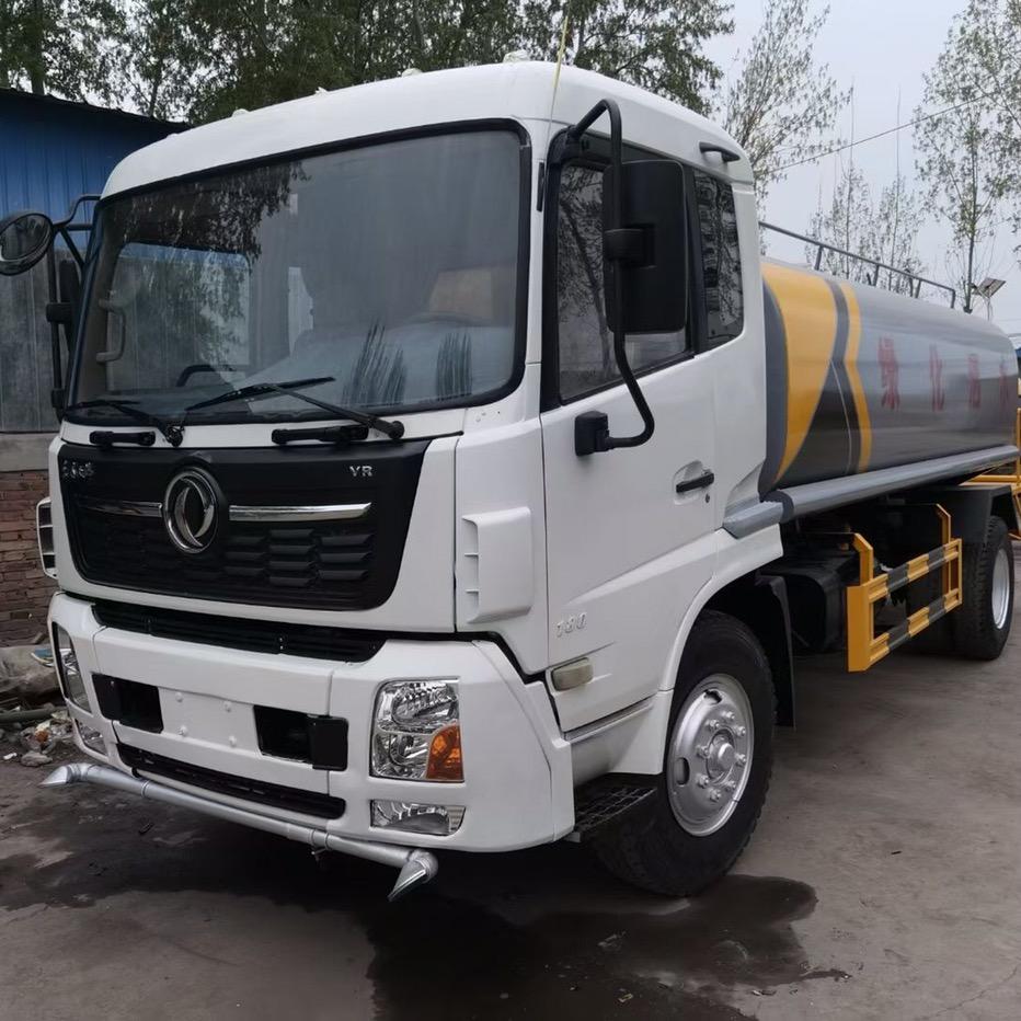 精品洒水车油罐车（高超）