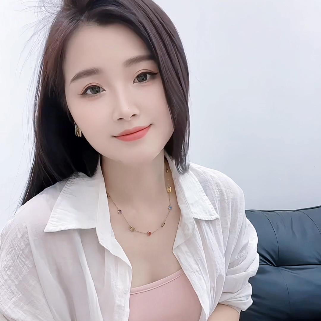 王荣方寸时尚服饰铺子