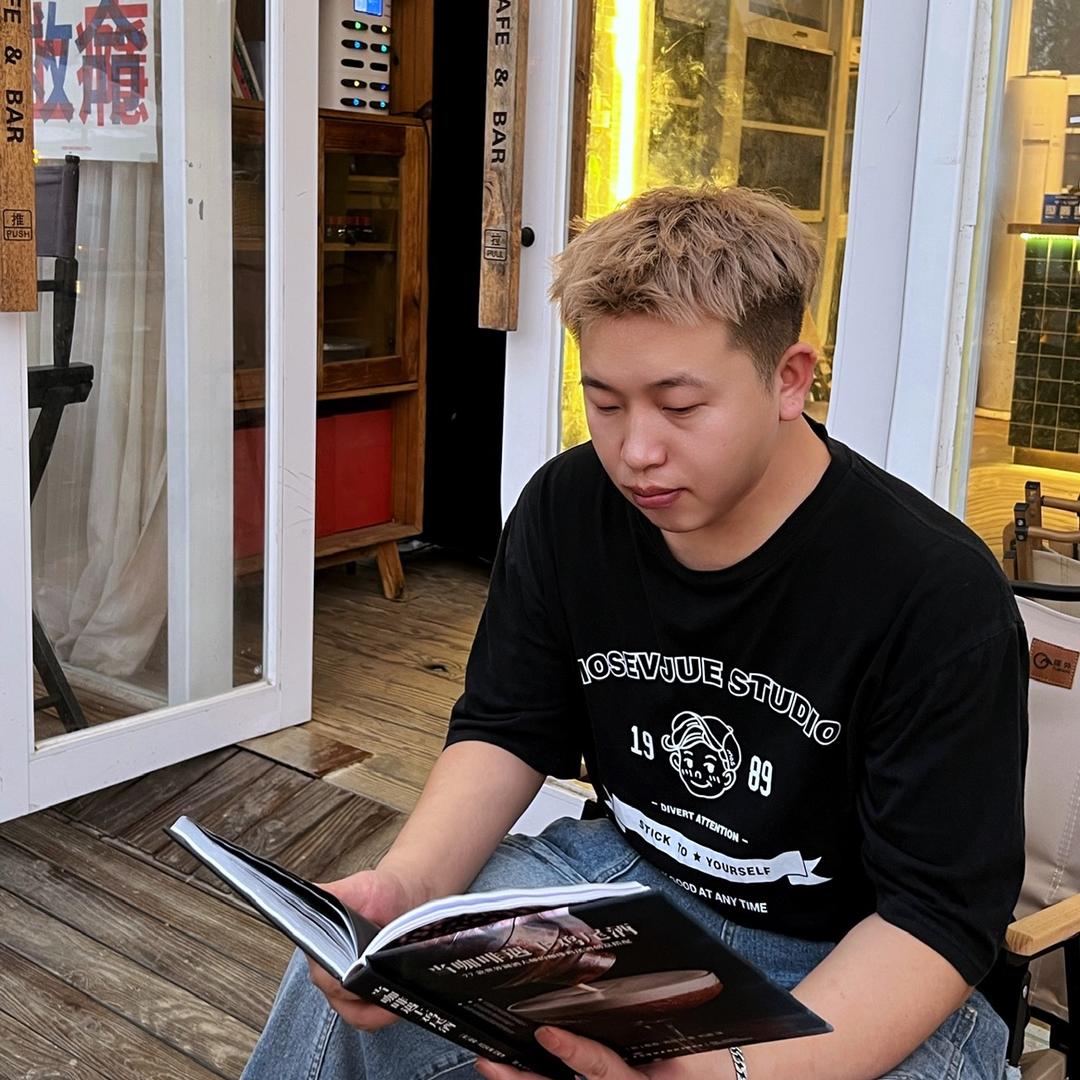 宇晨