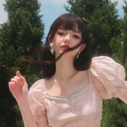 乐在其中轻奢女装