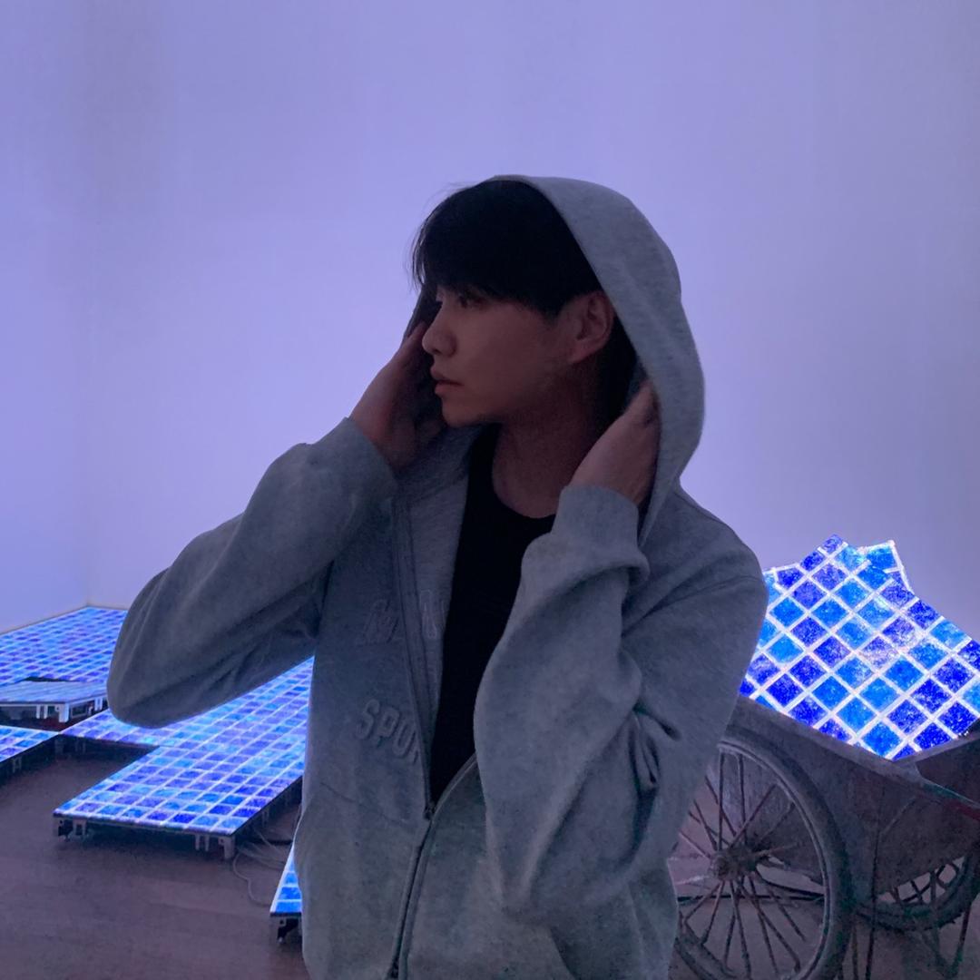 阿木。