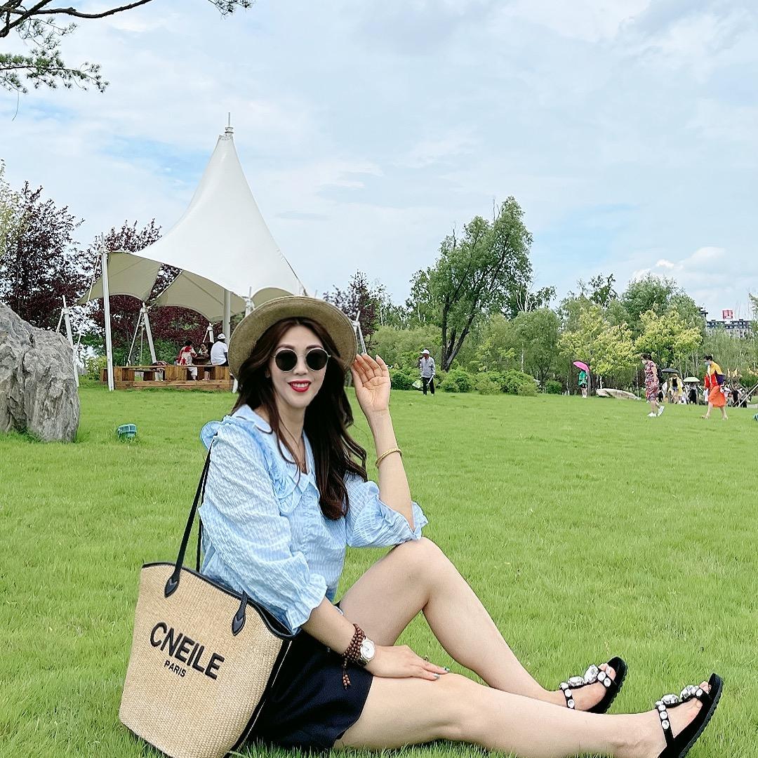 宽城区玖儿服装行