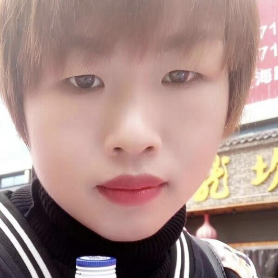 武汉黑鸭啃上瘾