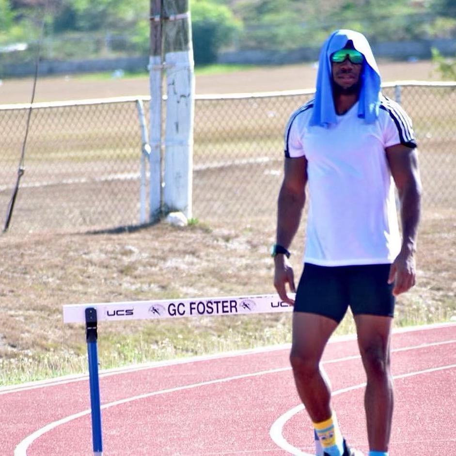 铅球不满不改名