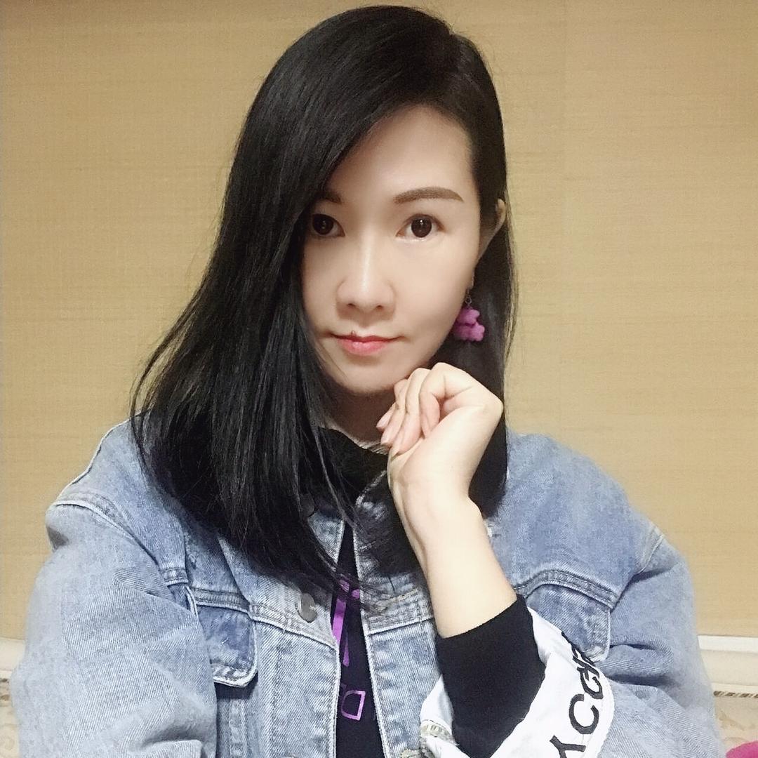 爱笑的香聪