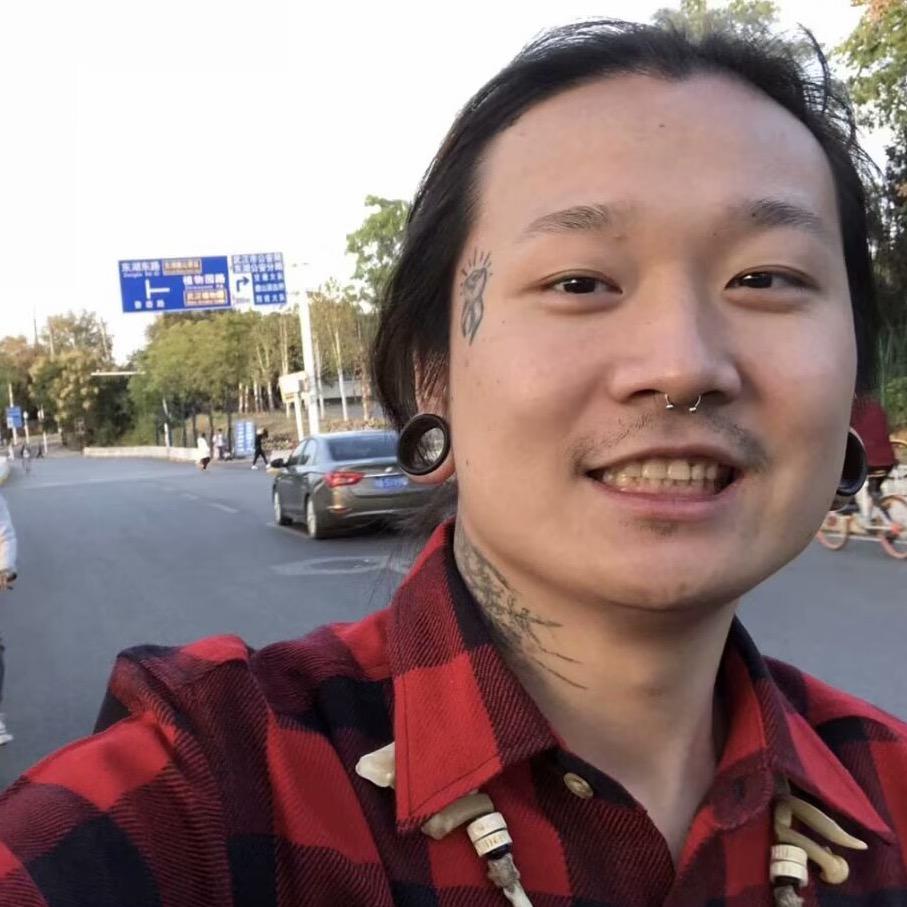 李咫在纹