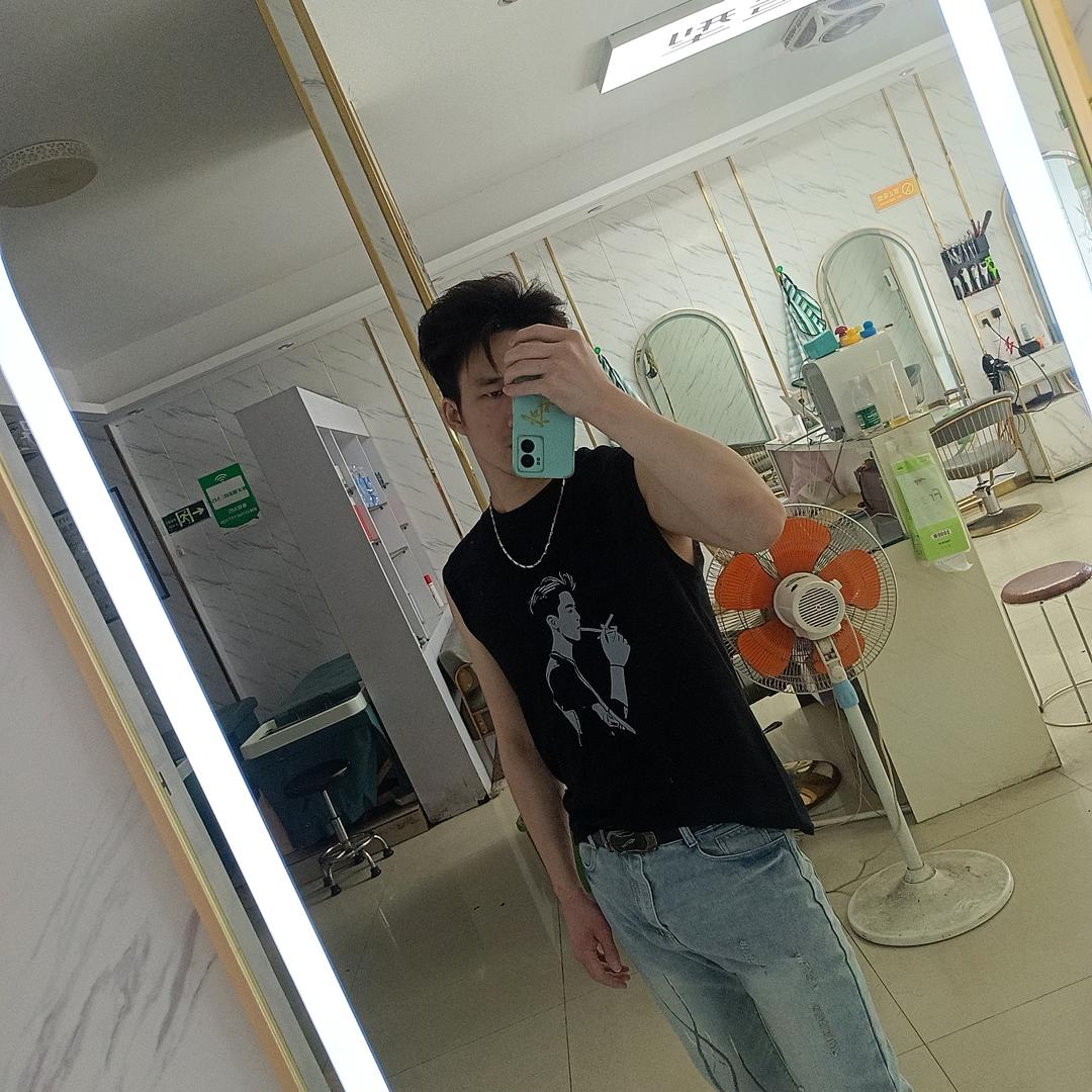 黄Tony·全能焕型师