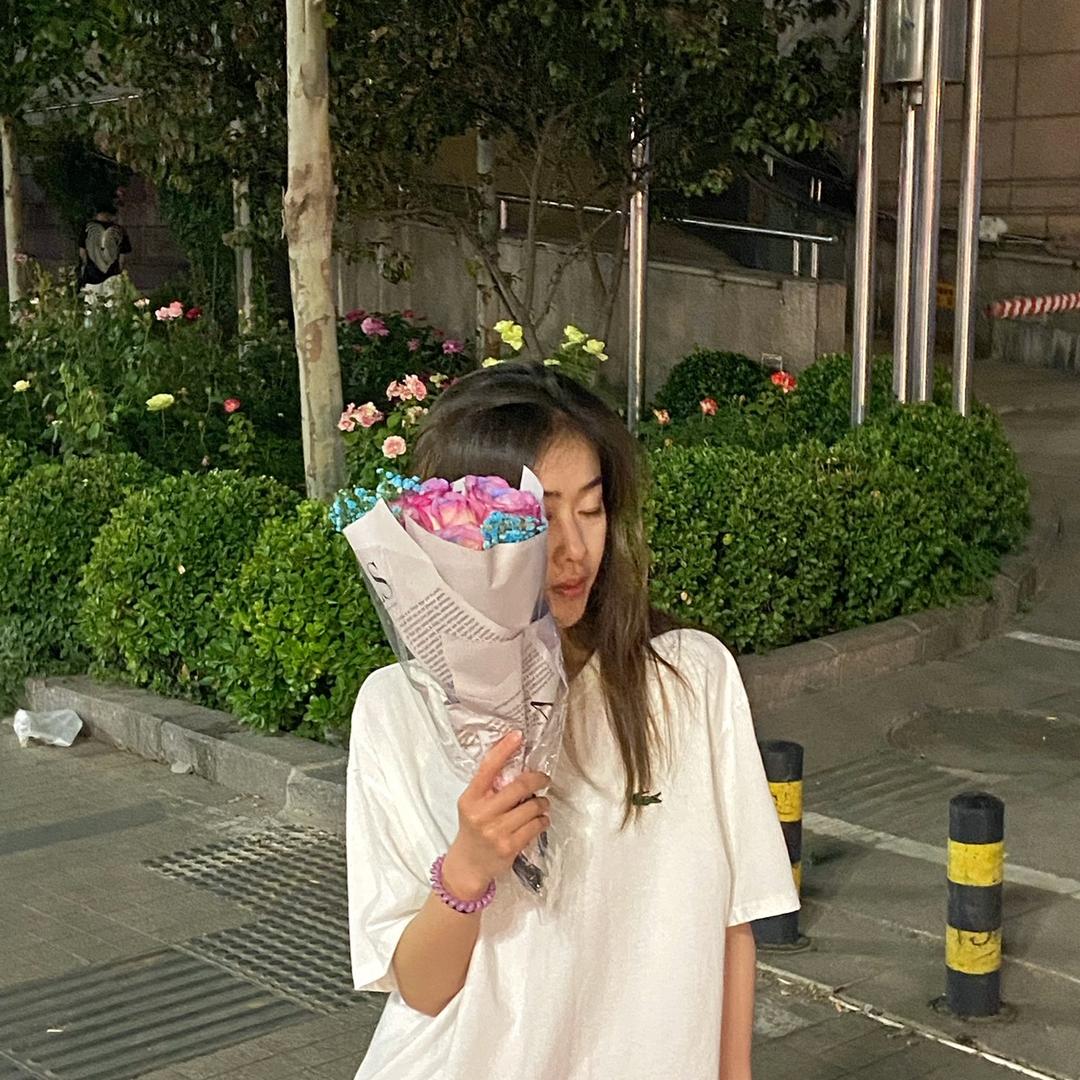-艾莎-
