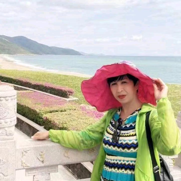 左颖专业旅游亲自带团
