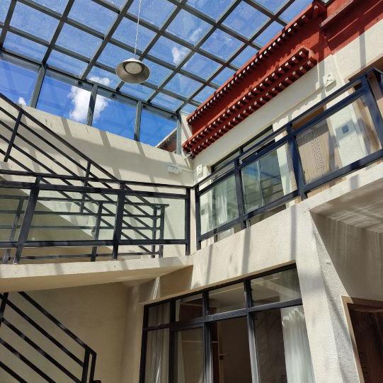 在拉萨开民宿的小表妹